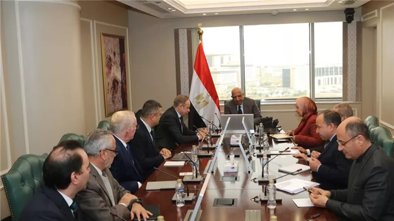 تعاون أكوا اور| وزير الكهرباء: تشغيل المرحلة الأولى من مشروع طاقة الرياح بالزعفرانة نهاية 2026