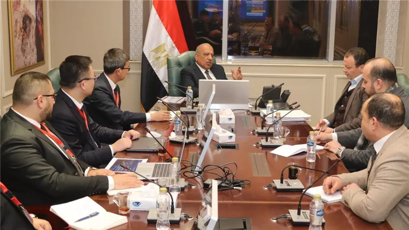 وزير الكهرباء يبحث مع صاني الصينية التعاون بتصنيع توربينات الرياح 