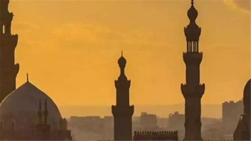 موعد اذان الظهر.. ننشر مواعيد الصلاة اليوم في محافظات مصر