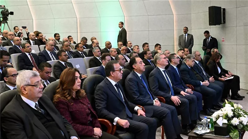 مدبولي يفتتح مستشفى كليوباترا التجمع – سكاي كنموذج رائد للشراكة بين القطاعين العام والخاص