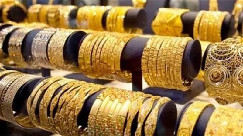 قفزة تاريخية في أسعار الذهب اليوم بمصر.. عيار 21 يسجل 7025 جنيهًا