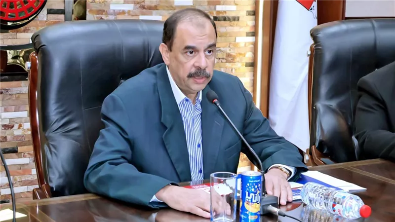 محافظ سوهاج يلتقي الهيئة البرلمانية لمناقشة الملفات الخدمية والتنموية ودعم مصالح المواطنين