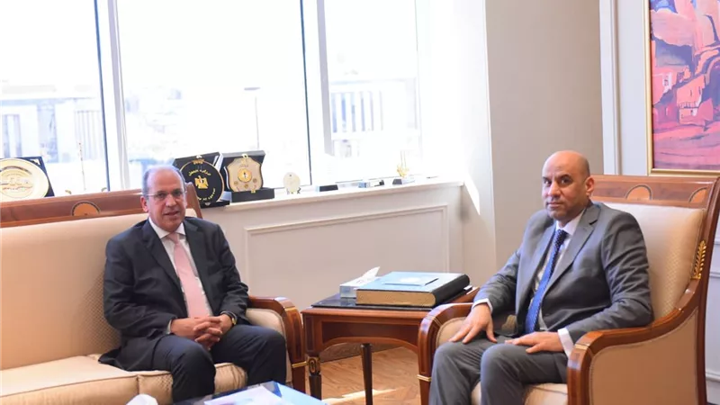 وزارة العمل تتعاون مع الجامعة البريطانية لدعم فرص تشغيل الكوادر المصرية بالخارج