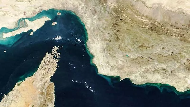 المضيق وقت الضيق.. هل تنجح إيران في كسر الهجوم الأمريكي؟