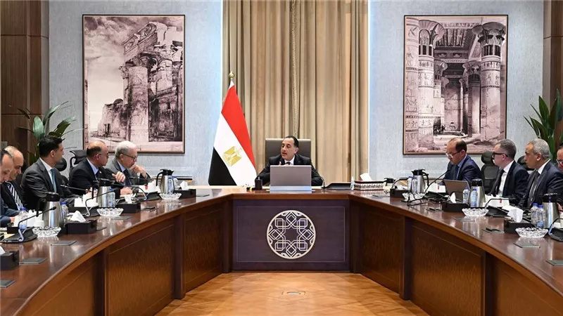 مدبولي يستعرض أولويات المرحلة الاقتصادية ويؤكد دعم الصناعة والاستثمار