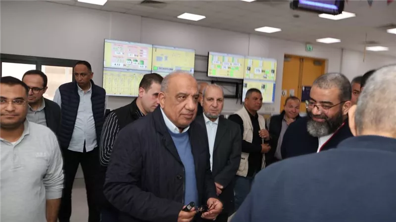 وزير الكهرباء يتفقد محطة كهرباء بنى سويف المركبة ويتابع معدلات استهلاك الوقود