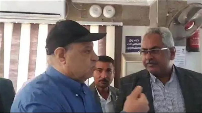 بالفيديو.. نائب محافظ سوهاج يفاجئ مواطناً 