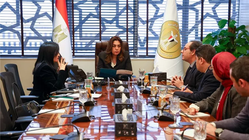 وزيرة التنمية المحلية: تعزيز الشراكة مع القطاع المصرفي لتعظيم القيمة المضافة لمنتجات المحافظات