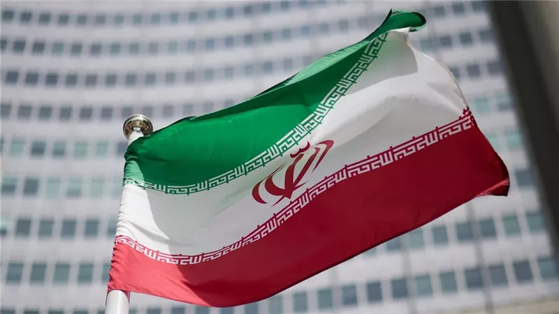 بولندا تحث مواطنيها على مغادرة إيران فورًا