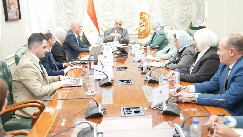 وزير العمل يناقش مع أروجلو التركية توسعات باستثمارات 800 مليون دولار في مصر