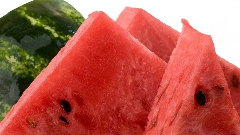 فوائد البطيخ الصحية.. كيف يعزز القلب ويقلل الإجهاد ويحسن نظامك الغذائي؟