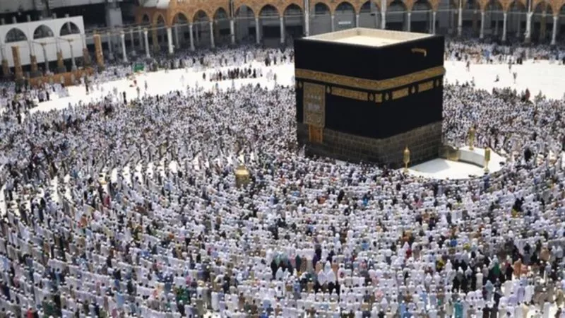 هل يجوز ذبح دم الفدية خارج الحرم؟.. دار الإفتاء توضح الحكم الشرعي وآراء المذاهب الفقهية