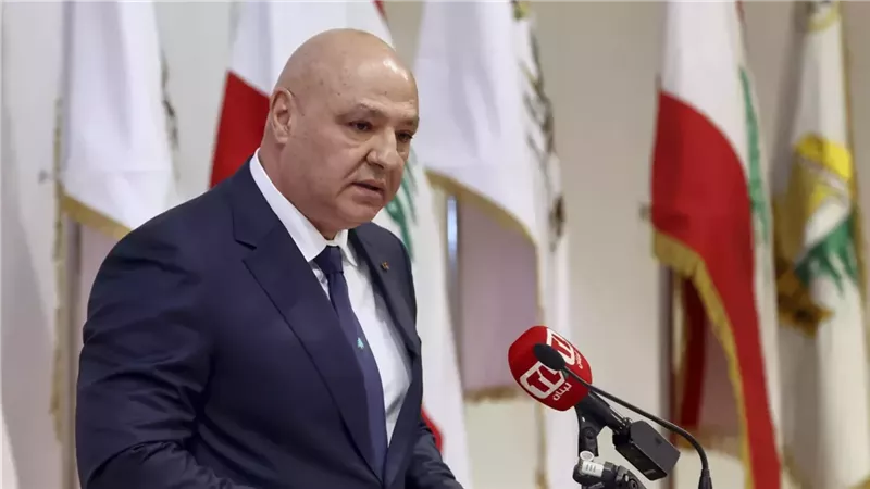 الرئيس اللبناني: متمسكون بالانسحاب الإسرائيلي الكامل وسأبذل المستحيل لوقف الحرب