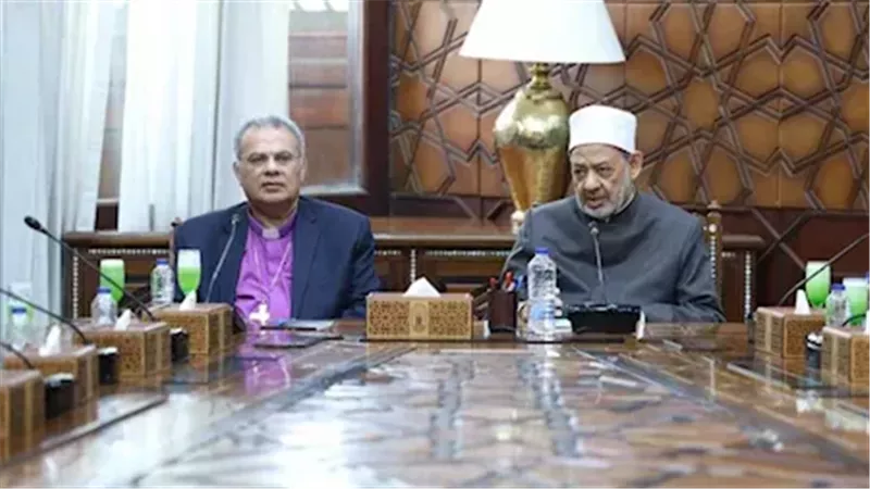 رئيس الطائفة الإنجيلية يهنئ شيخ الأزهر بعيد الأضحى ويؤكد: الإمام الأكبر رمز للسلام والتعايش