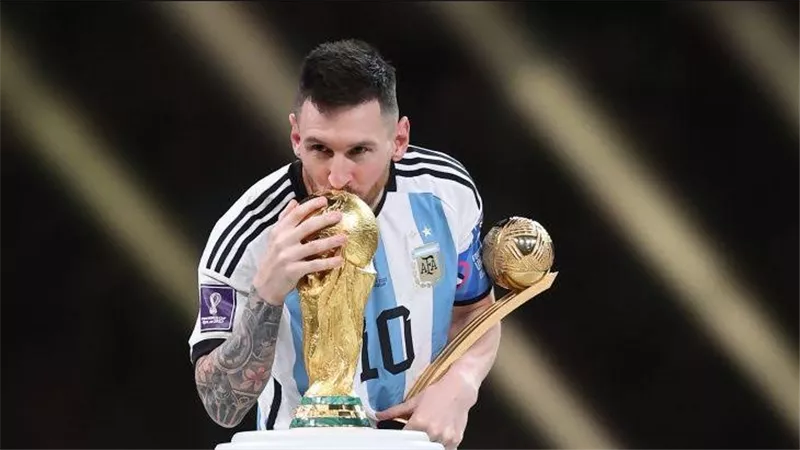 مدرب الأرجنتين يكشف تطورات إصابة ميسي قبل كأس العالم 2026