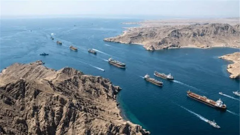 إيران تعلن إحكام السيطرة على مضيق هرمز وعبور 23 سفينة خلال اليوم 