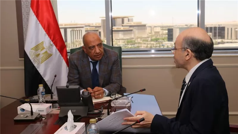 وزير الكهرباء يجتمع برئيس «المواد النووية» لمتابعة المشروعات الاقتصادية للاستفادة من العناصر النادرة