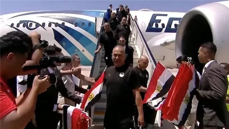 استقبال منتخب مصر.. حافلة مكشوفة وطبول وأعلام تحتفي بإنجاز كأس العالم 2026