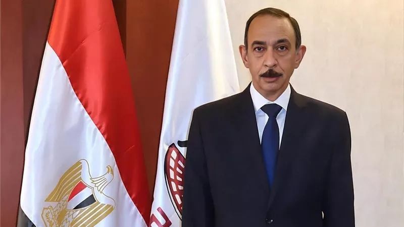 محافظ سوهاج يوجه بتشكيل لجنة لفحص ملفات المتغيرات المكانية والتقنين والتصالح ويحذر المقصرين من العقاب