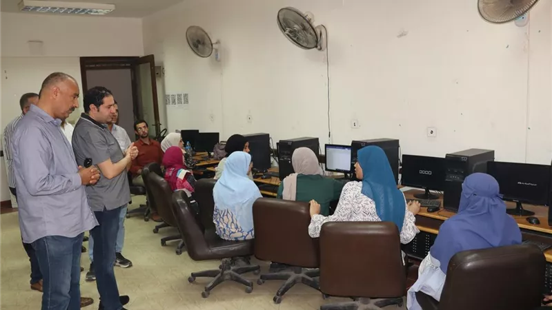 نائب محافظ بنى سويف يتفقد انتظام الدورات التدريبية للعاملين بالجهاز الإدارى بالمحافظة