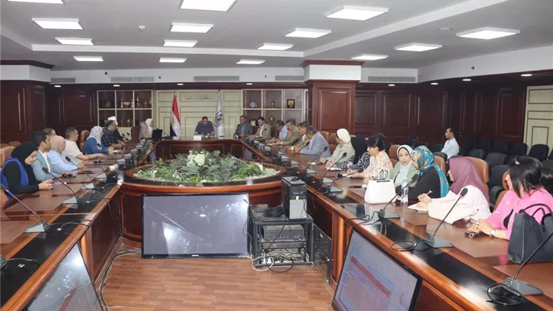 سكرتير عام بنى سويف يترأس اجتماع اللجنة التنسيقية للسكان