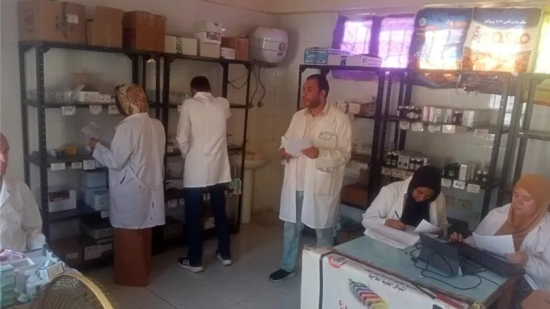  قافلة بقرية العجرة ببنى سويف قدمت 3000 خدمة طبية مجانية 