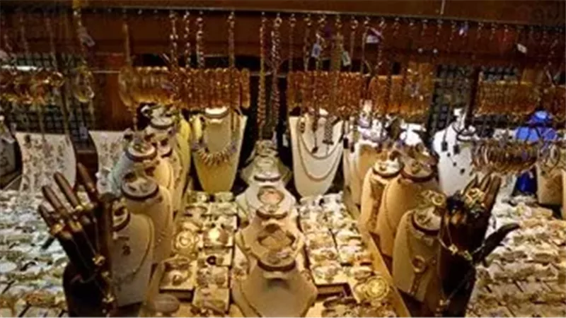 أسعار الذهب اليوم الأربعاء 12 أغسطس 2026.. عيار 21 يسجل 6300 جنيه
