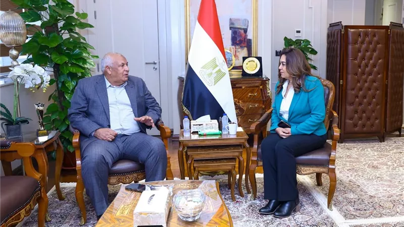 8 ملفات هامة علي طاولة وزيرة التنمية المحلية ومحافظ مطروح.. تعرف عليهم