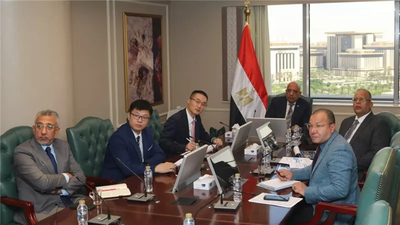 وزير الكهرباء يتابع مع هواوي مستجدات مشروع التصنيع المحلي لبطاريات تخزين الطاقة