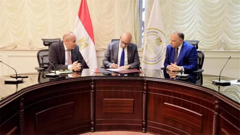 وزير التعليم يعتمد نتيجة الدور الثاني للثانوية العامة 2026.. نسب النجاح بالنظامين الحديث والقديم