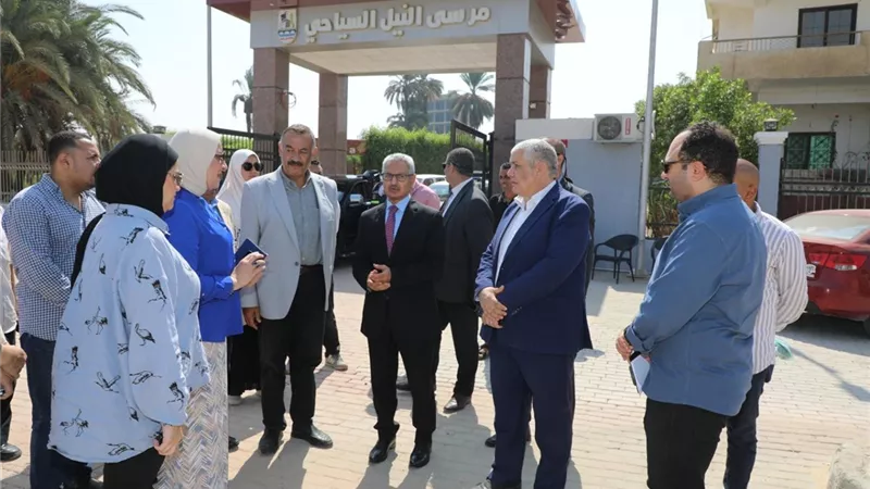 محافظ بنى سويف يتفقد الأعمال المنفذة بمشروع المرسى السياحي بشرقي للنيل 