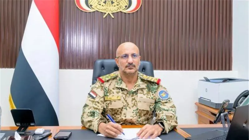 عضو مجلس القيادة الرئاسي اليمني طارق صالح: تشكيل مركز قيادة بديل لإعادة تجميع القوات
