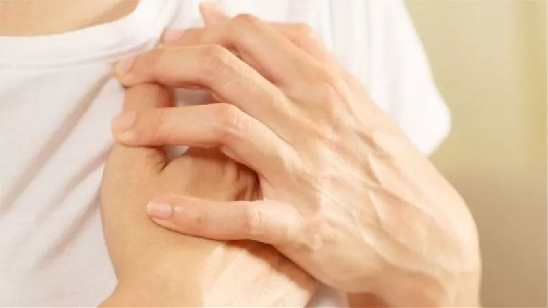 فواكه غير متوقعة تحمي القلب من الأمراض..3 أنواع تدعم صحة الأوعية الدموية