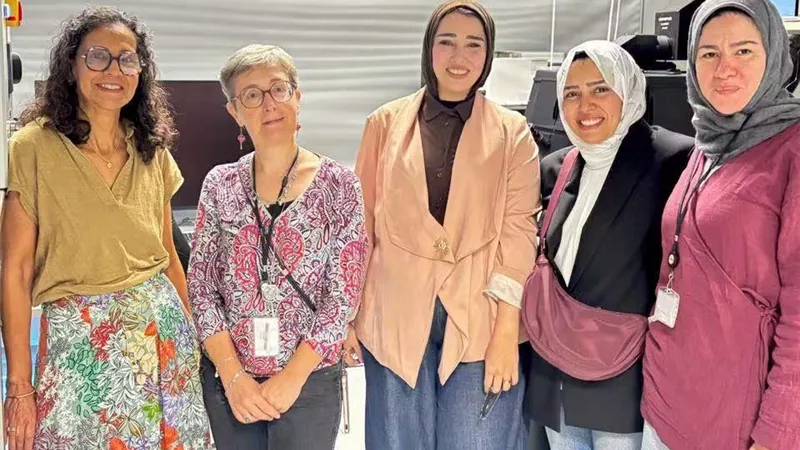 وفد من كلية الدراسات العليا ببني سويف في زيارة إلى جامعة باريس