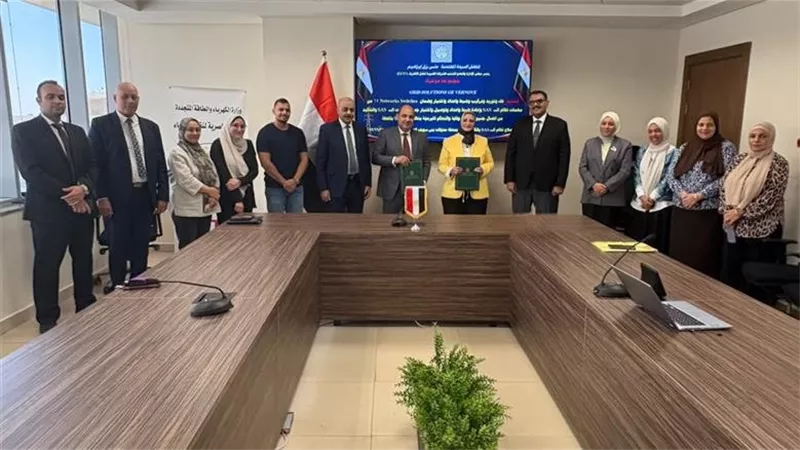 «نقل الكهرباء» توقع عقدًا لتطوير نظام التحكم والحماية بمحطة محولات بني سويف