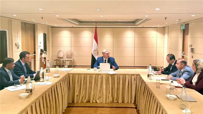 مشروع أفروديت القبرصي يقترب من التنفيذ.. وزير البترول يبحث مع شيفرون الخطوات النهائية