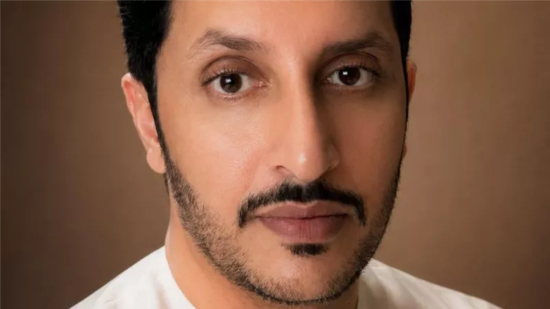 خليفة السويدي: الذكاء الاصطناعي يصنع مستقبلًا أكثر كفاءة ويسهم في إعداد كوادر مؤهلة لقيادة التحول الرقمي
