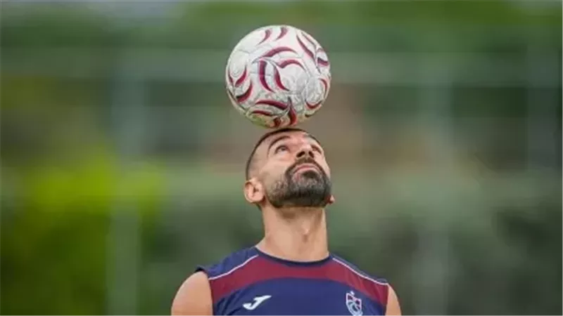 طرابزون سبور يحذر الشركات من استغلال اسم محمد صلاح في الإعلانات