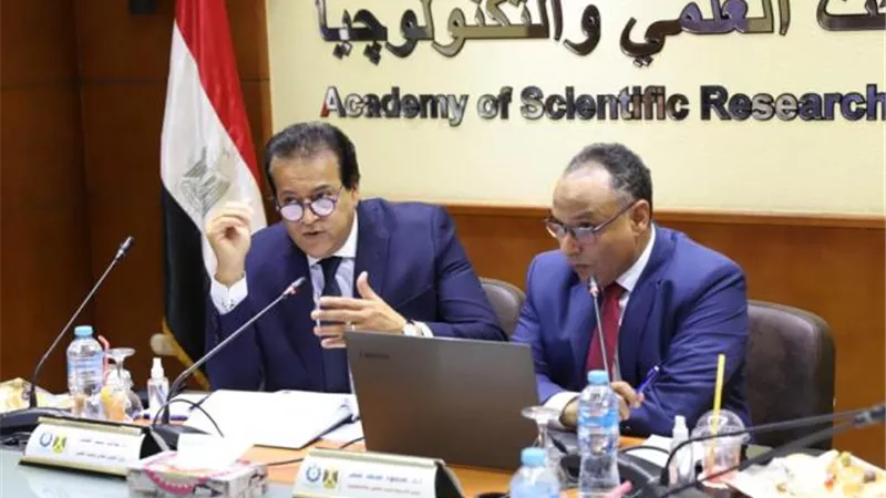بالصور .. ننشر تفاصيل اجتماع مجلس أكاديمية البحث العلمي برئاسة وزير التعليم العالي