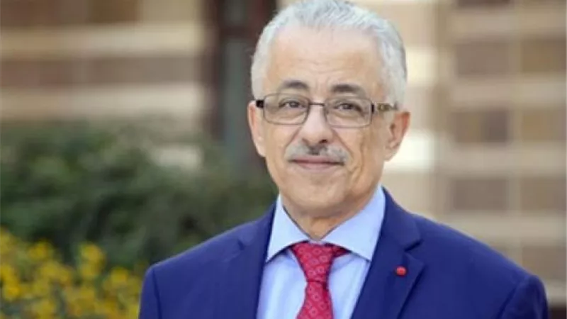 جشع المصروفات.. طارق شوقي يهدد المدارس الدولية و الخاصة بقرار خطير