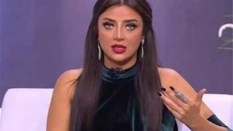ترفض الزواج وأجرت أكثر من عملية تجميل.. معلومات لا تعرفها عن ”عدوة الرجل” رضوى الشربيني