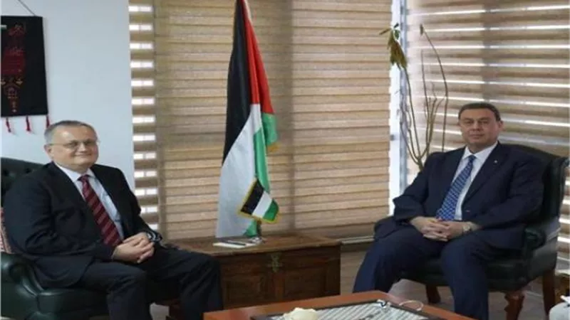 تعرف على أهم ما دار في لقاء سفير فلسطين بالقاهرة بنظيره الروسي