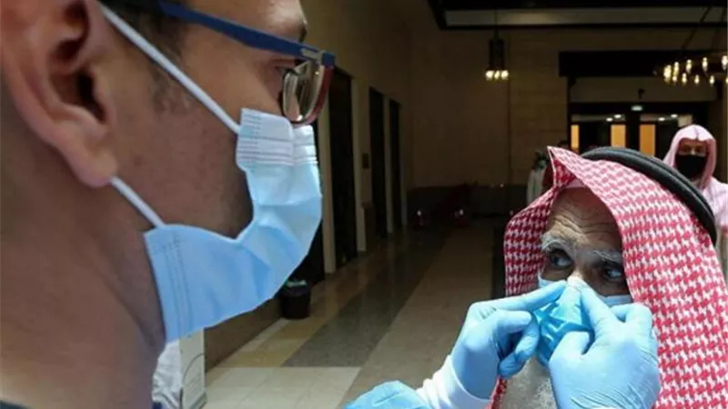 السعودية تسجل أدنى ارتفاع في حصيلة الإصابات بكورونا منذ شهر