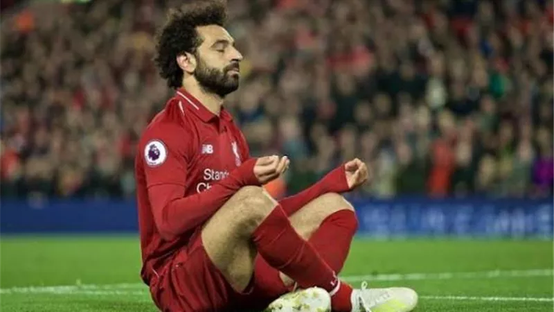 جارسيا: برشلونة وريال مدريد يأملان في وجود ملك مثل محمد صلاح