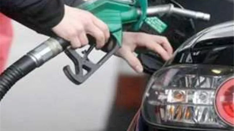 لأصحاب السيارات .. تعرف على أسعار البنزين اليوم