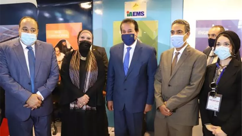 وزيرا التعليم العالي والتجارة يفتتحان النسخة الخامسة لمعرض التعليم العالي