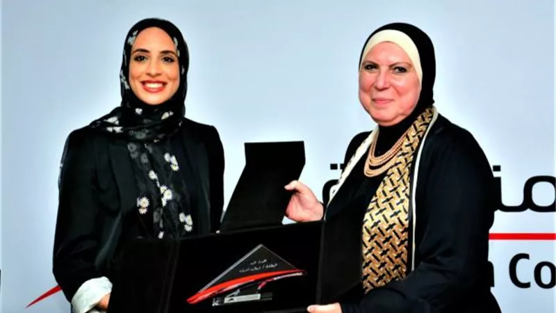 وزيرة التجارة والصناعة تكرم البطلة الأوليمبية فريال أشرف وأسرتها