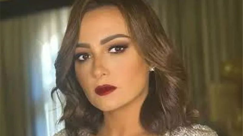 بشرى تعود لـ”معالى ماما” بعد تعافيها من فيروس كورونا