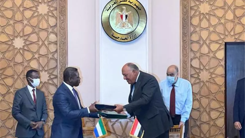 مصر وسيراليون يوقعان عددا من اتفاقيات التعاون الثنائى بين البلدين