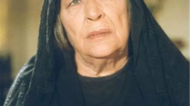 تفاصيل الأيام الأخيرة فى حياتها.. أسباب رفضها الزواج وقصة حبها لـ يوسف وهبى.. تحويل غرفتها في المستشفى لمسجد للعبادة.. حكايات ”راهبة الفن” أمينة رزق